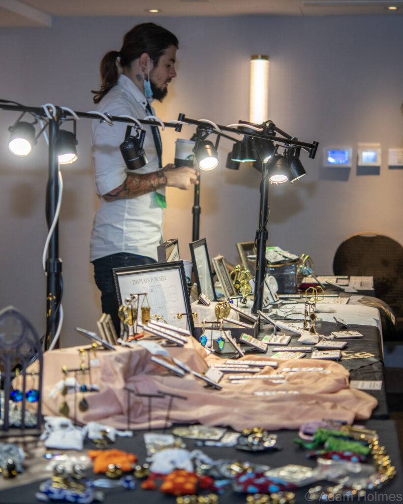 Jewellery vendor with jewellery